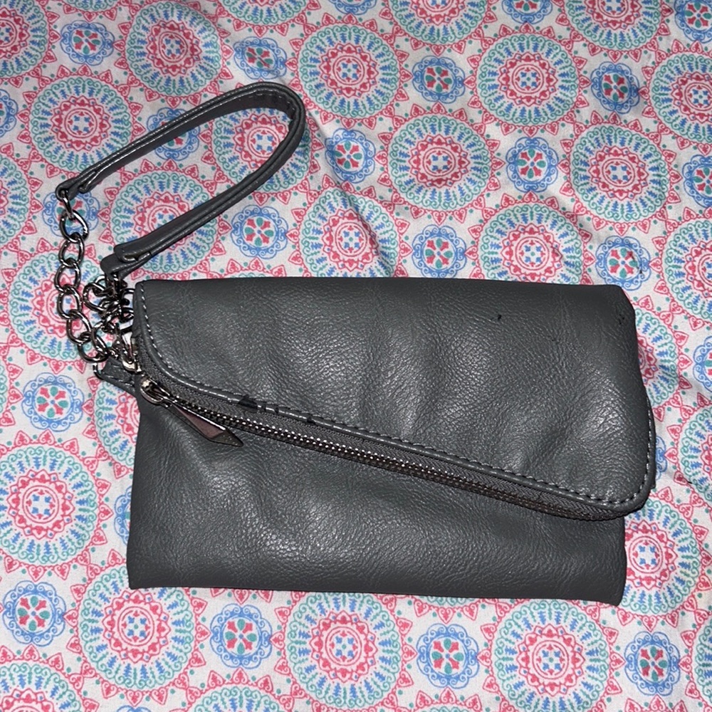 JLo Jenifer Lopez grey wristlet
